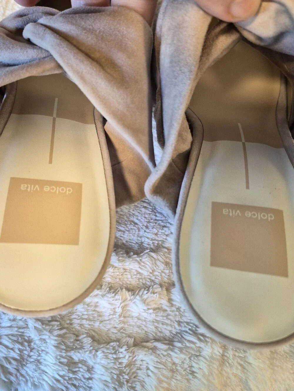 NEW Dolce Vita Kelsy Heels Suede Slip On Mules Beige Nude Pointed Toe Size 10